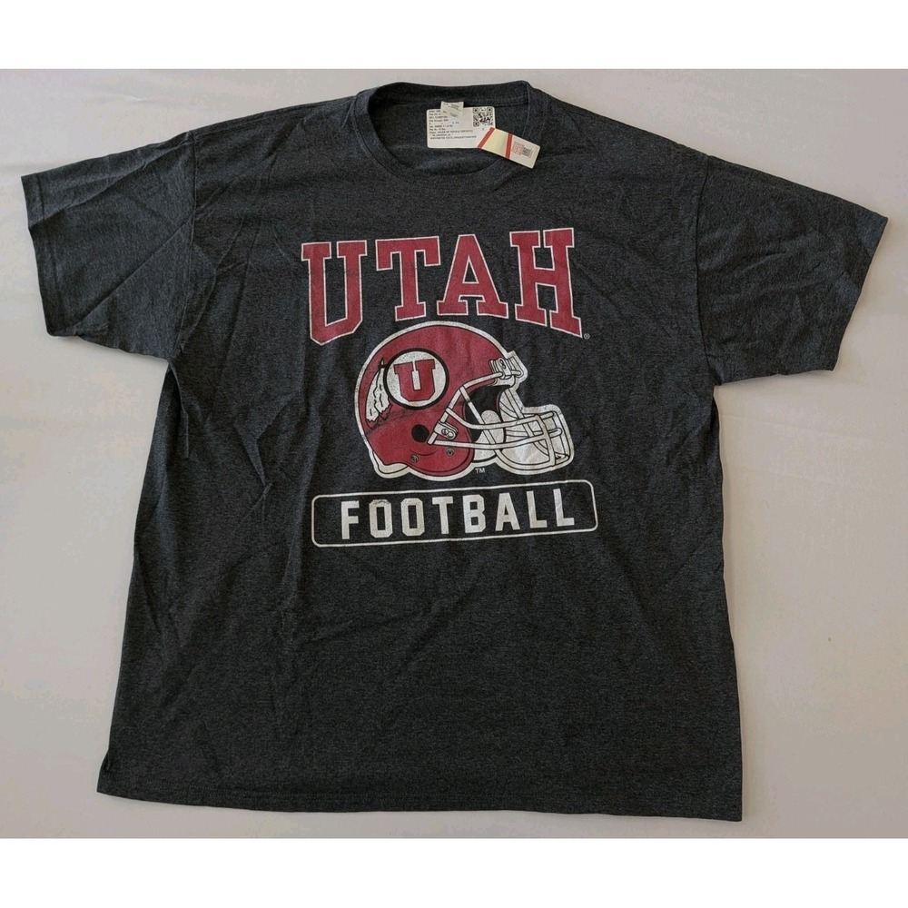 Utah Utes T-Shirt Men XL Dark Charcoal Grey Football Helmet Graphic NWT NCAA
